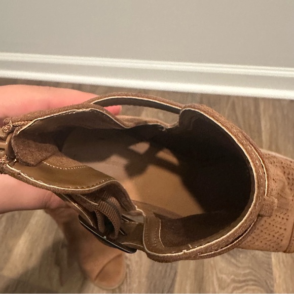 Women’s Universal Thread Peep Toe Booties Size 7 1/2 - Picture 7 of 7